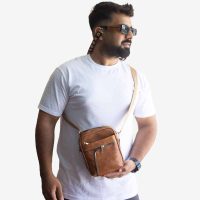 leather-shoulder bag-men-a12-1